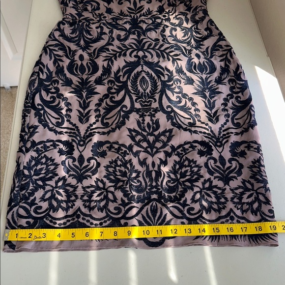 New with tag on BCBGMaxAzria Lilac Mauve Patterned Dress. - Picture 11 of 16